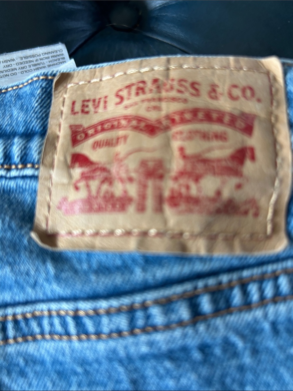 Triple Levi’s Bundle - Picture 4 of 6